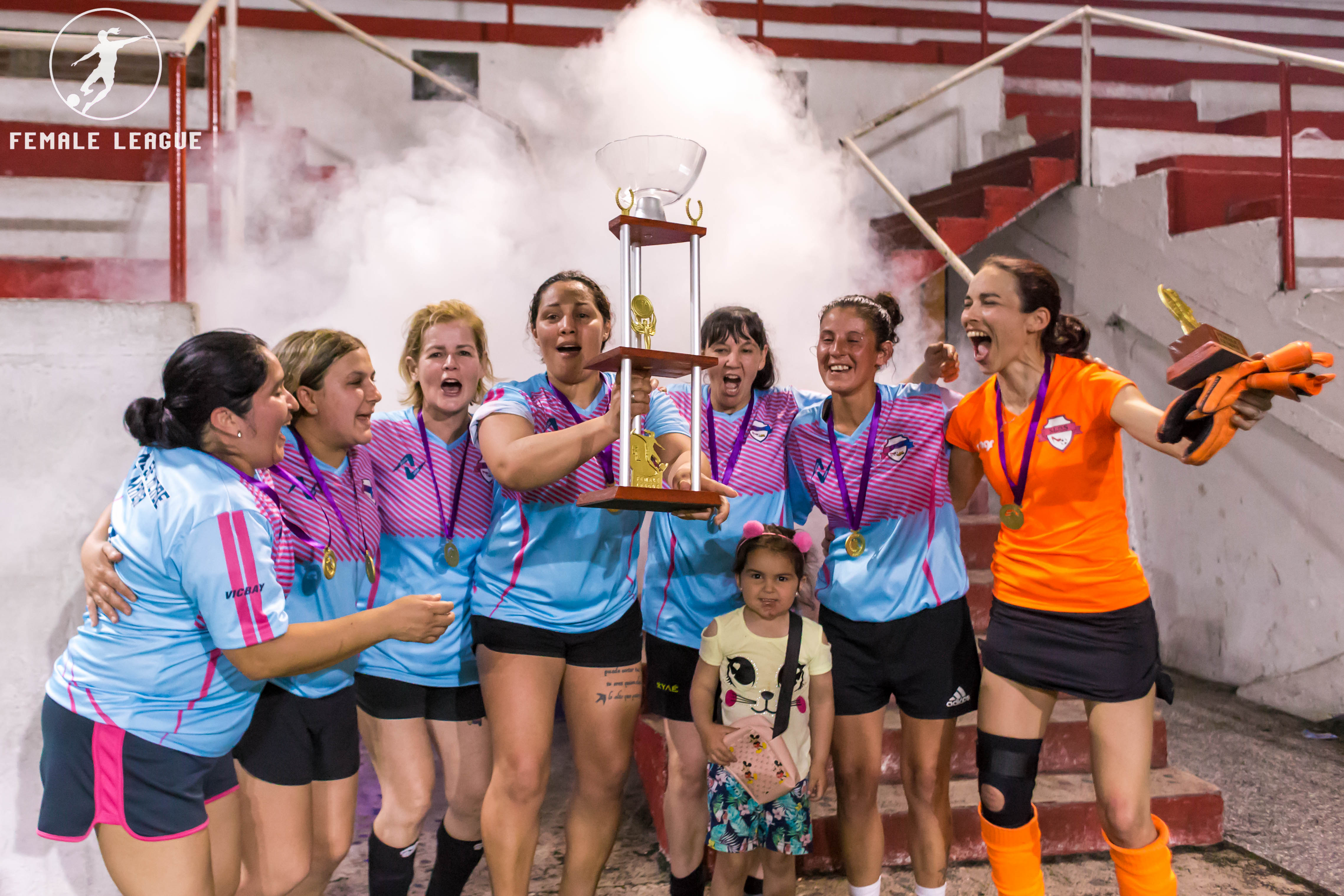 somos las que somos se consagro campeon del torneo mas 30